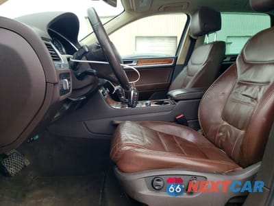 Zdjęcie 7 z 12 samochodu: 2011 VOLKSWAGEN TOUAREG V6 TDI VIN:WVGFK9BP4BD007298 - miniatura