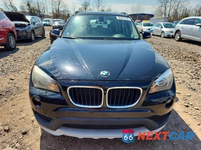 Piąte zdjęcie samochodu w środku: 2015 BMW X1 XDRIVE28I VIN:WBAVL1C55FVY30816 - miniatura