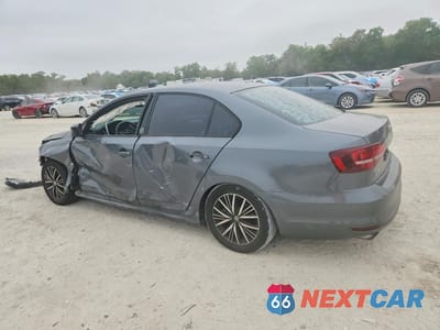 Drugie zdjęcie samochodu z przodu: 2018 VOLKSWAGEN JETTA SE VIN:3VWDB7AJ3JM222989 - miniatura