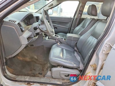 Zdjęcie 7 z 13 samochodu: 2007 JEEP GRAND CHEROKEE LAREDO VIN:1J8GR48K17C505211 - miniatura