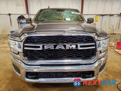 Piąte zdjęcie samochodu w środku: 2020 RAM 2500 TRADESMAN VIN:3C6UR5CJ1LG125105 - miniatura