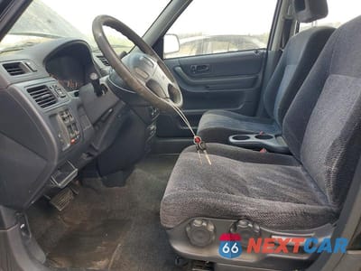 Zdjęcie 6 z 11 samochodu: 2001 HONDA CR-V LX VIN:JHLRD28451S018484 - miniatura