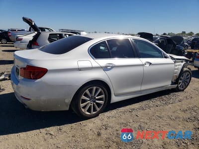 Trzecie zdjęcie samochodu z tyłu: 2016 BMW 535 I VIN:WBA5B1C52GG132060 - miniatura