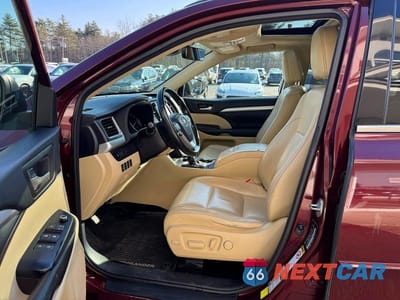 Zdjęcie 9 z 14 samochodu: 2018 TOYOTA HIGHLANDER XLE VIN:5TDJZRFH2JS823121 - miniatura