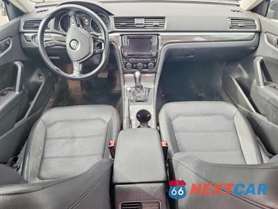 Zdjęcie 8 z 12 samochodu: 2018 VOLKSWAGEN PASSAT SE VIN:1VWBA7A35JC010320 - miniatura