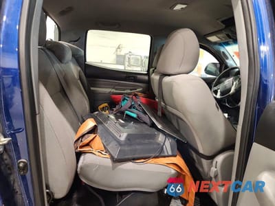 Zdjęcie 10 z 11 samochodu: 2015 TOYOTA TACOMA V6 VIN:3TMLU4EN0FM189946 - miniatura