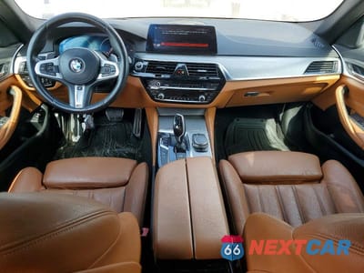 Zdjęcie 8 z 11 samochodu: 2019 BMW 530E VIN:WBAJA9C55KB392930 - miniatura