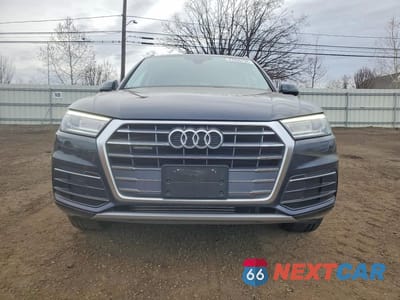 Piąte zdjęcie samochodu w środku: 2019 AUDI Q5 PREMIUM VIN:WA1ANAFY8K2063597 - miniatura