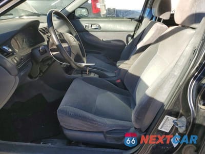 Zdjęcie 7 z 11 samochodu: 1994 HONDA ACCORD LX VIN:JHMCD5635RC102131 - miniatura