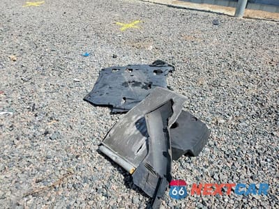 Zdjęcie 13 z 13 samochodu: 2019 VOLVO XC40 T5 MOMENTUM VIN:YV4162UK7K2123020 - miniatura