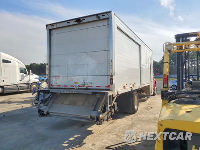 Trzecie zdjęcie samochodu z tyłu: 2020 INTERNATIONAL MV607 - BOX TRUCK VIN:3HAEUTAL6LL077527 - miniatura