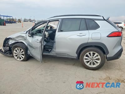 Drugie zdjęcie samochodu z przodu: 2024 TOYOTA COROLLA CROSS LE VIN:7MUCAAAG1RV074801 - miniatura