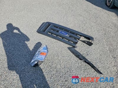 Zdjęcie 13 z 14 samochodu: 2023 FORD E350 REFRIGERATED BOX TRUCK VIN:1FDWE3FK2PDD18819 - miniatura