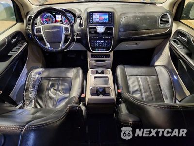 Zdjęcie 8 z 13 samochodu: 2012 CHRYSLER TOWN & COUNTRY TOURING L VIN:2C4RC1CG2CR416297 - miniatura