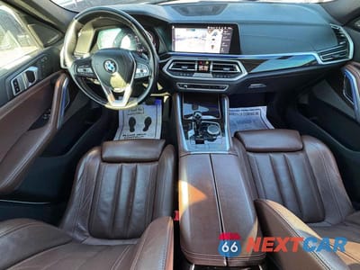 Zdjęcie 9 z 10 samochodu: 2021 BMW X6 XDRIVE40I VIN:5UXCY6C03M9E61751 - miniatura