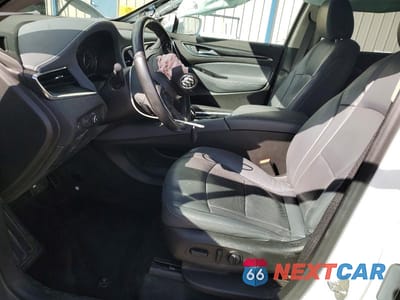 Zdjęcie 7 z 13 samochodu: 2018 BUICK ENCLAVE ESSENCE VIN:5GAERBKW2JJ216017 - miniatura