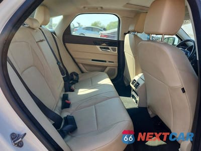 Zdjęcie 10 z 13 samochodu: 2018 JAGUAR XF PREMIUM VIN:SAJBD4FX4JCY55651 - miniatura