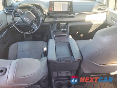 Zdjęcie 8 z 12 samochodu: 2022 TOYOTA SIENNA XLE 8-PASSENGER VIN:5TDJRKEC3NS116239 - miniatura