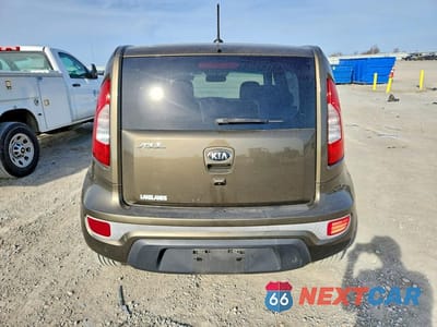 Zdjęcie 6 z 12 samochodu: 2013 KIA SOUL + VIN:KNDJT2A64D7519818 - miniatura