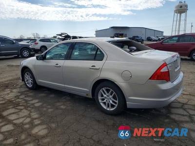 Drugie zdjęcie samochodu z przodu: 2010 FORD FUSION S VIN:3FAHP0GA4AR349196 - miniatura