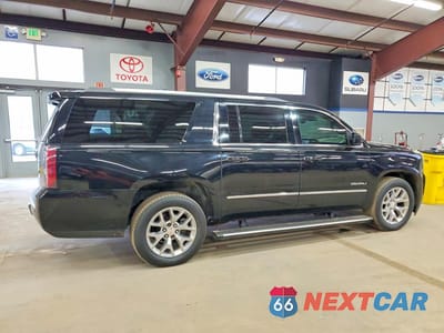 Trzecie zdjęcie samochodu z tyłu: 2016 GMC YUKON XL DENALI VIN:1GKS2HKJXGR334912 - miniatura