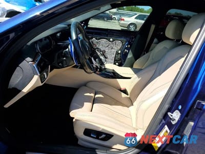 Zdjęcie 7 z 12 samochodu: 2018 BMW 540 I VIN:WBAJE5C51JG918789 - miniatura