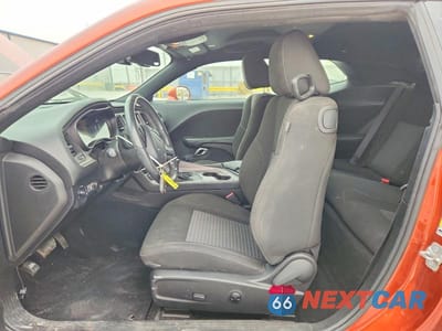 Zdjęcie 7 z 12 samochodu: 2023 DODGE CHALLENGER SXT VIN:2C3CDZAG4PH629689 - miniatura