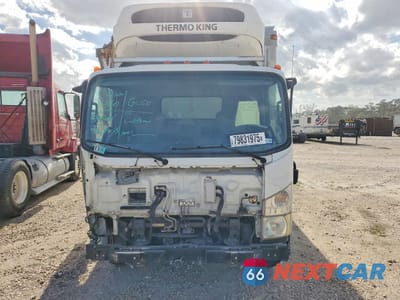 Piąte zdjęcie samochodu w środku: 2016 ISUZU NQR REFRIGERATED BOX TRUCK VIN:JALE5W169G7901395 - miniatura