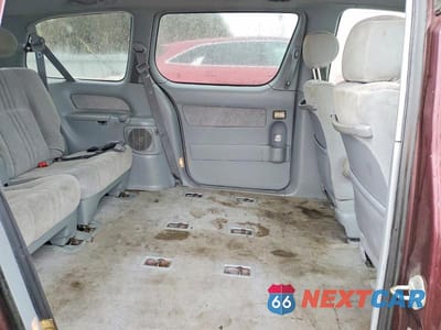 Zdjęcie 11 z 13 samochodu: 1998 TOYOTA SIENNA LE VIN:4T3ZF13C7WU006092 - miniatura