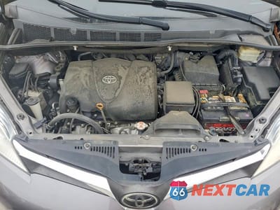 Zdjęcie 12 z 12 samochodu: 2018 TOYOTA SIENNA LE 8-PASSENGER VIN:5TDKZ3DC1JS922666 - miniatura