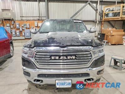 Piąte zdjęcie samochodu w środku: 2023 RAM TRUCKS 1500 VIN:1C6SRFKT9PN663502 - miniatura