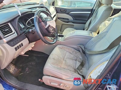 Zdjęcie 7 z 14 samochodu: 2016 TOYOTA HIGHLANDER LE PLUS VIN:5TDBKRFH2GS226164 - miniatura