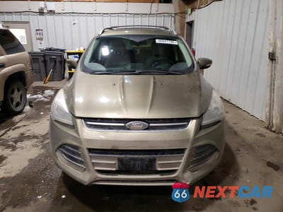 Piąte zdjęcie samochodu w środku: 2014 FORD ESCAPE TITANIUM VIN:1FMCU9JX1EUB09256 - miniatura