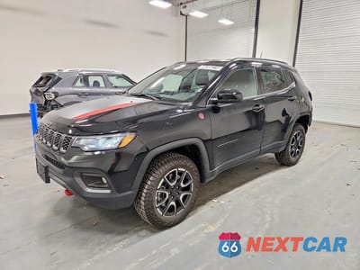 2025 JEEP COMPASS TRAILHAWK 3C4NJDDN0ST621728 - główne zdjęcie licytacji z USA - miniatura