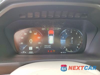 Zdjęcie 9 z 13 samochodu: 2022 VOLVO XC90 T5 MOMENTUM VIN:YV4102PK9N1777914 - miniatura