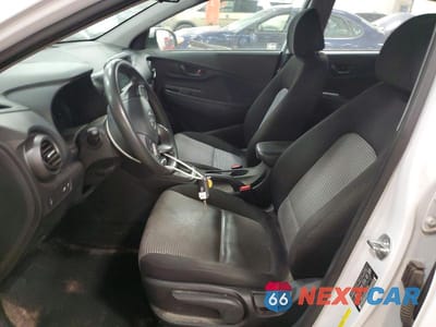 Zdjęcie 7 z 13 samochodu: 2021 HYUNDAI KONA SE VIN:KM8K12AA5MU691612 - miniatura