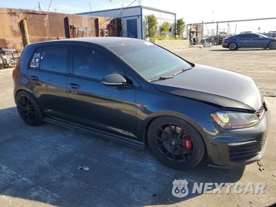 Czwarte zdjęcie samochodu z boku: 2016 VOLKSWAGEN GTI S VIN:3VW447AU1GM040625 - miniatura