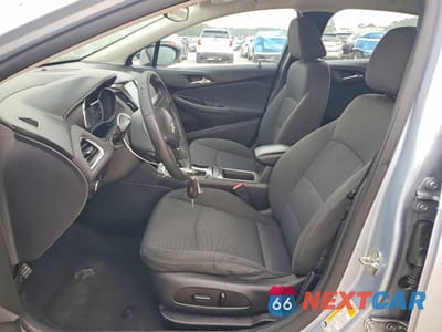 Zdjęcie 7 z 12 samochodu: 2018 CHEVROLET CRUZE LT VIN:1G1BE5SM7J7108298 - miniatura