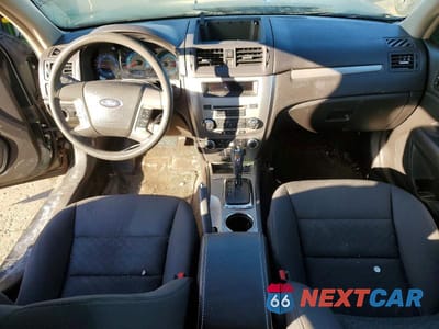 Zdjęcie 8 z 11 samochodu: 2010 FORD FUSION SE VIN:3FAHP0HA5AR302371 - miniatura
