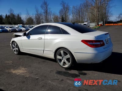 Drugie zdjęcie samochodu z przodu: 2013 MERCEDES-BENZ E 350 VIN:WDDKJ5KB2DF214496 - miniatura