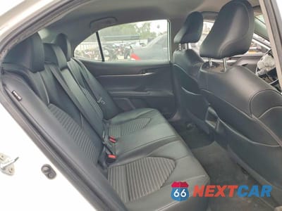 Zdjęcie 10 z 12 samochodu: 2021 TOYOTA CAMRY SE VIN:4T1G11AK0MU551007 - miniatura