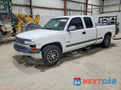 2001 CHEVROLET SILVERADO C1500 2GCEC19VX11325620 - główne zdjęcie licytacji z USA - miniatura