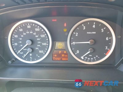 Zdjęcie 9 z 11 samochodu: 2006 BMW 530 I VIN:WBANE73586CM39314 - miniatura