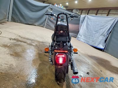 Czwarte zdjęcie samochodu z boku: 2017 HARLEY-DAVIDSON XL883 SUPERLOW VIN:1HD4CR21XHC431747 - miniatura