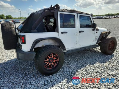 Trzecie zdjęcie samochodu z tyłu: 2015 JEEP WRANGLER UNLIMITED SPORT VIN:1C4HJWDG3FL556966 - miniatura