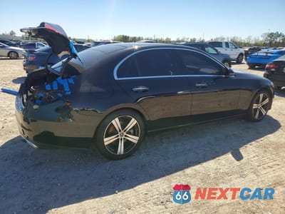 Trzecie zdjęcie samochodu z tyłu: 2022 MERCEDES-BENZ C 300 VIN:W1KAF4GB7NR061825 - miniatura