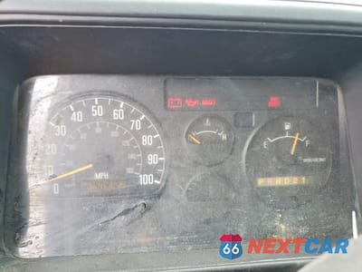 Zdjęcie 9 z 14 samochodu: 2003 ISUZU NPR-HD BOX TRUCK VIN:JALB4B14737005989 - miniatura