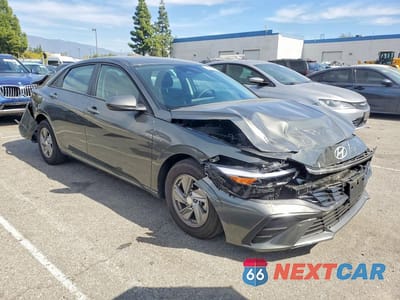 Czwarte zdjęcie samochodu z boku: 2025 HYUNDAI ELANTRA SE VIN:KMHLL4DG2SU036685 - miniatura