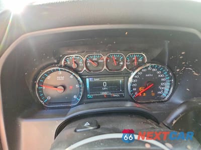 Zdjęcie 9 z 12 samochodu: 2018 CHEVROLET SILVERADO K2500 HEAVY DUTY LT VIN:1GC1KVEG9JF237523 - miniatura