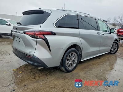 Trzecie zdjęcie samochodu z tyłu: 2021 TOYOTA SIENNA XLE 7-PASSENGER VIN:5TDYRKEC0MS058359 - miniatura